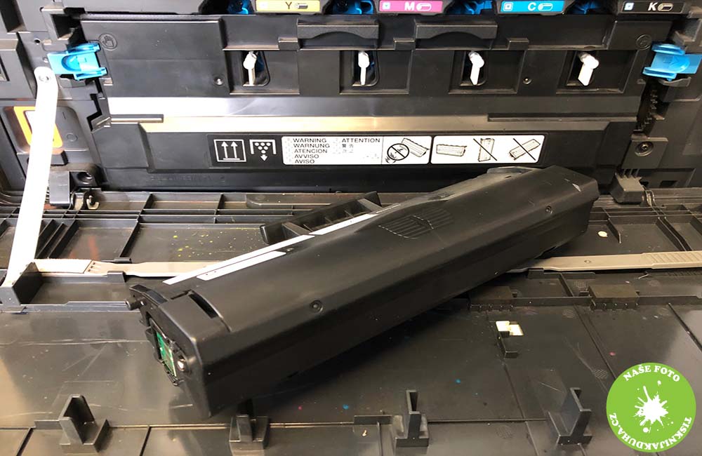 toner samsung mlt-d111l černý